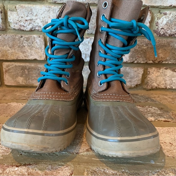 Sorel | Waterproof Winter Boots with Removable Liner - Picture 5 of 14